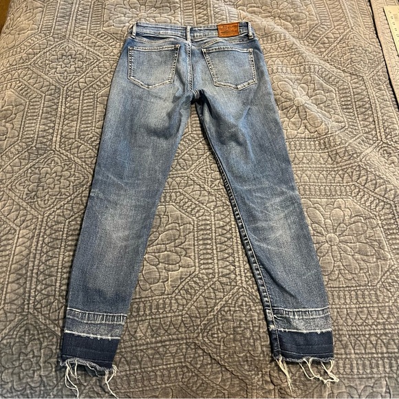 Lucky Brand ORTA Premium Mid Rise Ava Legging Jeans Released Raw Hem 4/27 - Picture 3 of 14